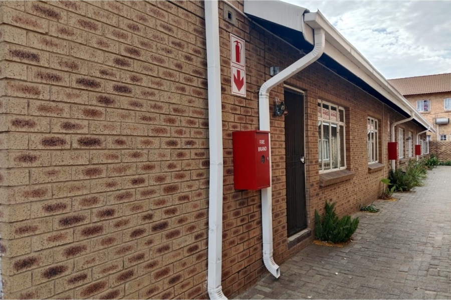 To Let 2 Bedroom Property for Rent in Rustenburg Central North West